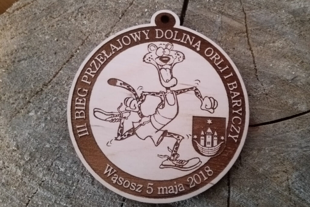 III Bieg przłajowy Doliną Orli i Baryczy - drewniany medal