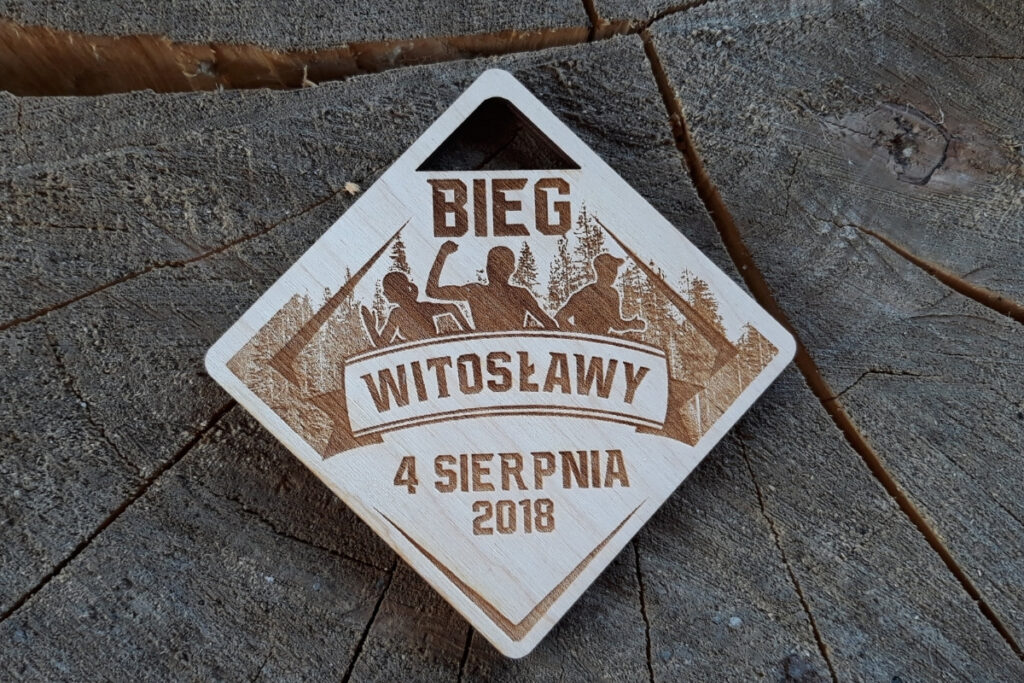 Pamiątkowy medal drewniany – Bieg Witosławy, trofeum sportowe z grawerem.