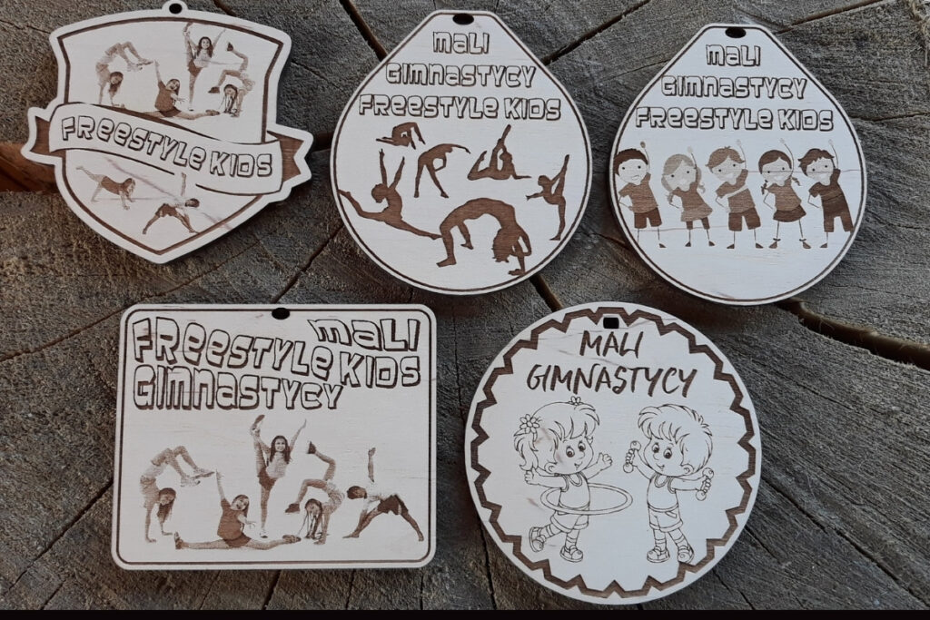 5 propozycji - każda inna -drewnianych medali dla dzieci Mali Gimnastycy Freestyle Kids z grawerem gimnastyka.