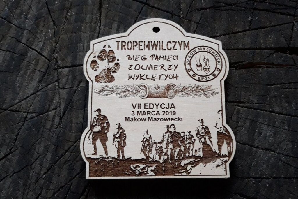 Propozycja drewnianego medalu na Bieg Tropem Wilczym w Makowie Mazowieckim