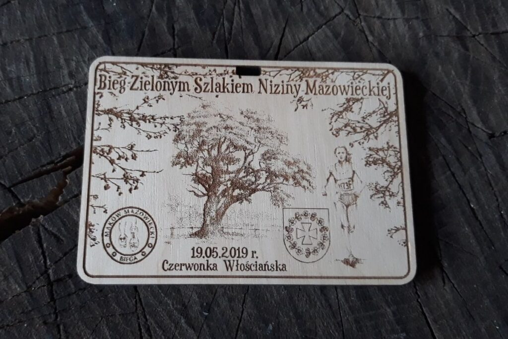 Leśny medal drewniany, ekologiczne trofeum na bieg przełajowy, pamiątka sportowa z motywem natury i Mazowsza, grawerowany medal eko.
